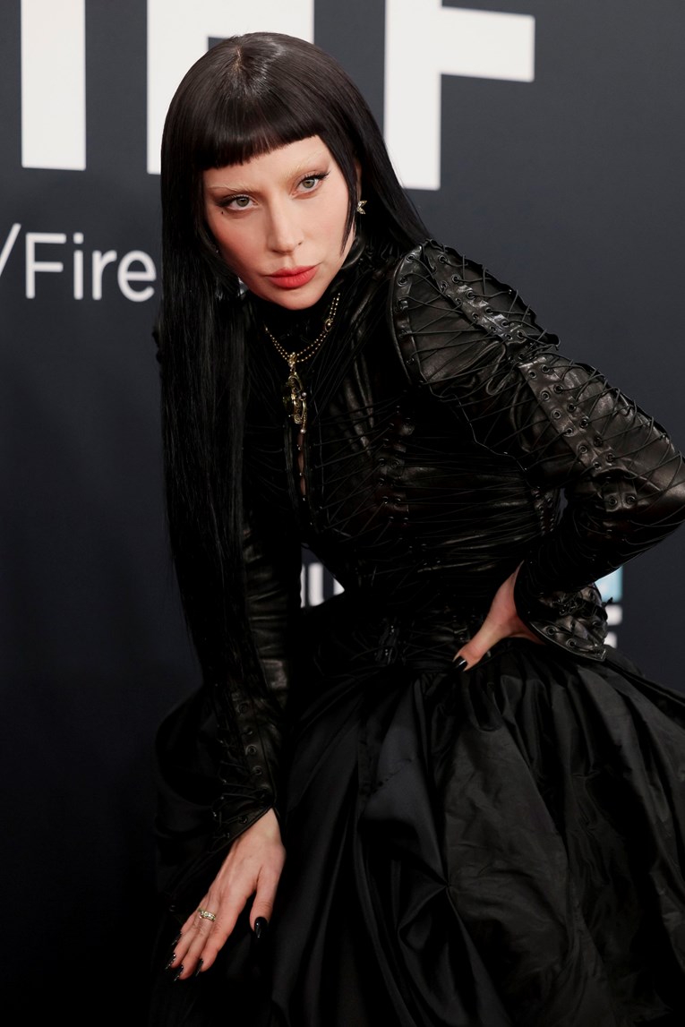 Lady Gaga prekinula koncert pa govorila o Trumpovoj politici