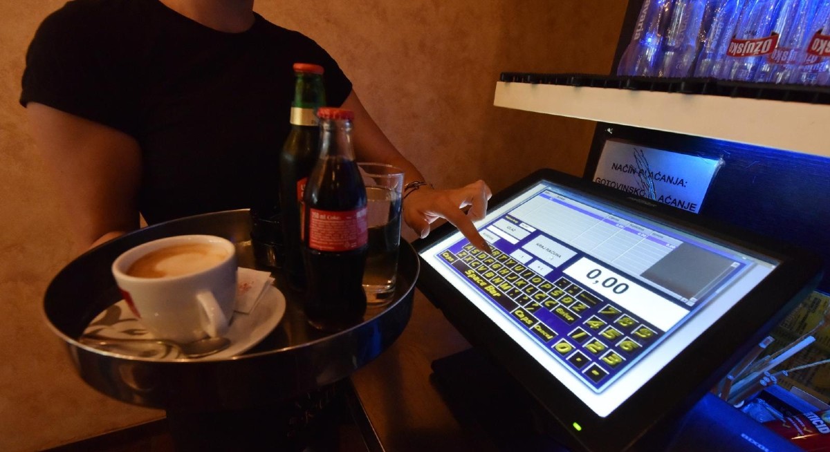 Porezna objavila koliko je pao broj računa u odnosu na lani, evo gdje je najgore
