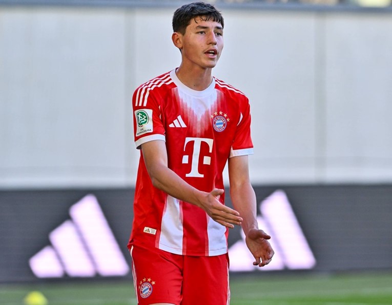 Hrvatska se žestoko bori za 16-godišnjeg dragulja. Sad je debitirao u Ligi prvaka