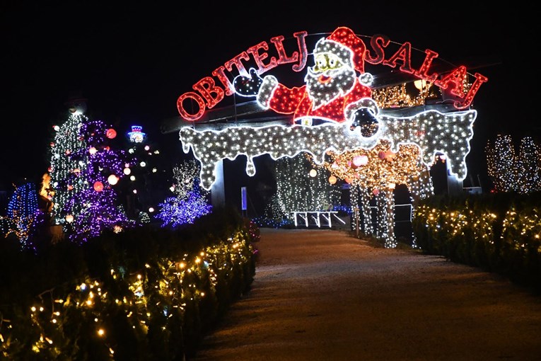 Najveća božićna atrakcija u regiji: Uskoro kreće Čarolija svjetla obitelji Salaj