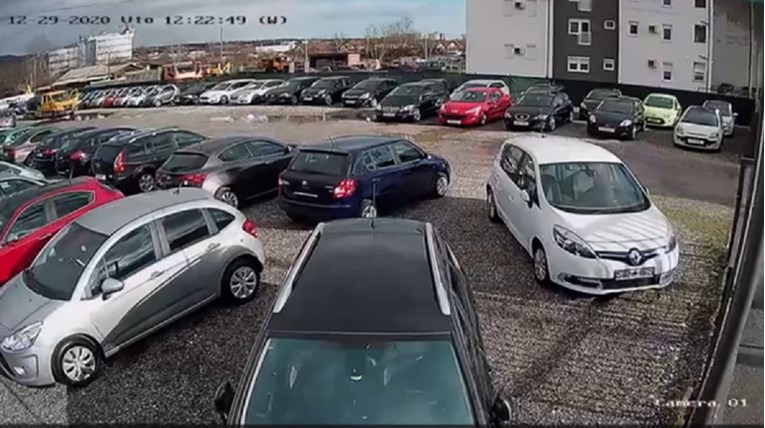 VIDEO Pogledajte snimku parkinga u Zagrebu, sve se silovito trese