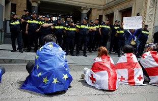 Gruzija izglasala kontroverzni zakon. EU: Ugrožen je put zemlje ka članstvu