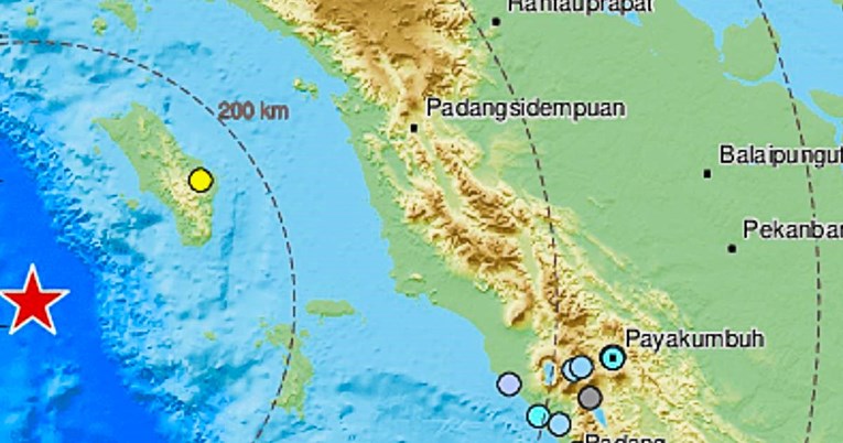 Potres magnitude 6.7 u Indoneziji
