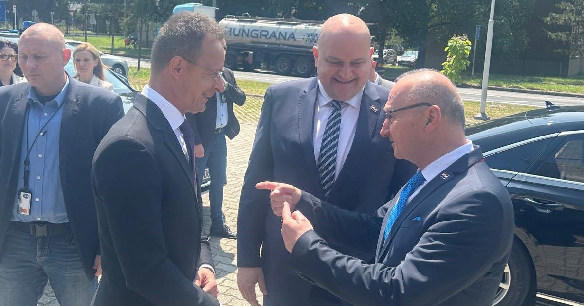 Šušnjar i Grlić Radman u Mađarskoj, sastali se s Orbanovim šefom diplomacije