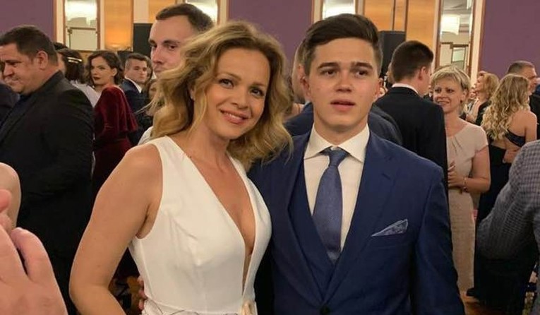 Sandra Bagarić blistala: "Moja prva maturalna"