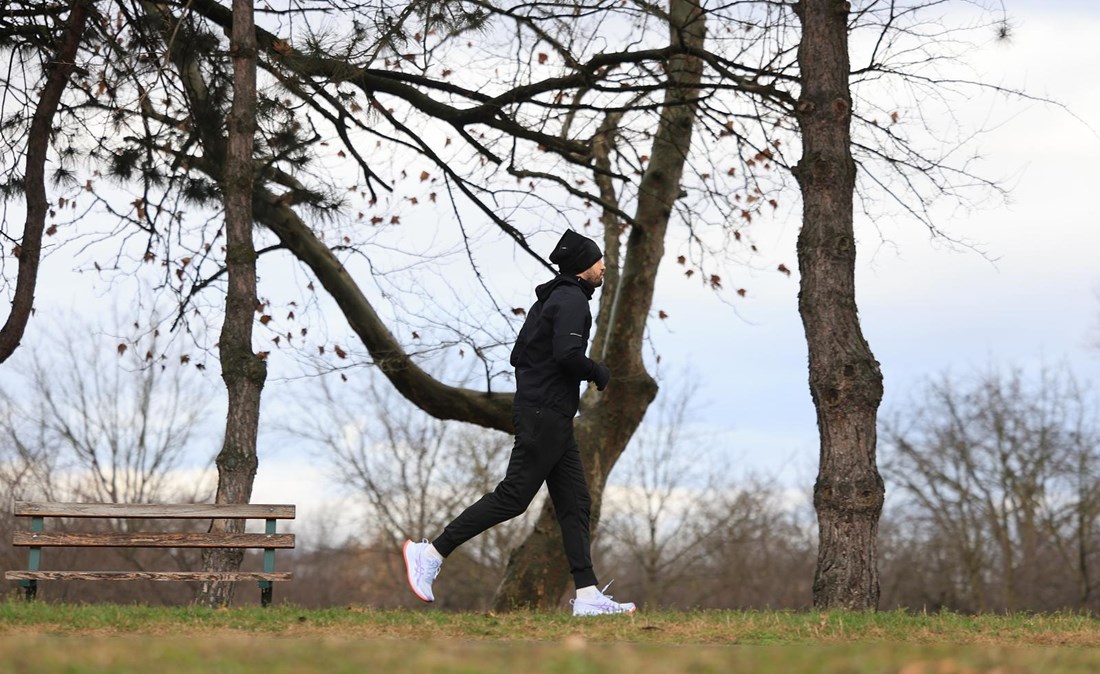 Kako usporiti starenje mozga? Istraživanje otkriva 5 ključnih navika