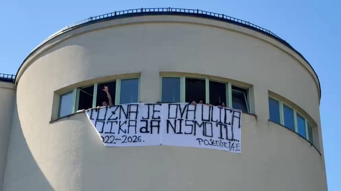 VIDEO Transparent maturanata gimnazije iz Zagreba privukao pažnju prolaznika