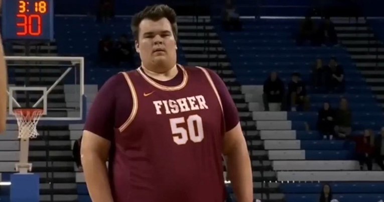 VIDEO Američka košarka ima novu zvijezdu. Ima 163 kg i pogađa trice kao od šale