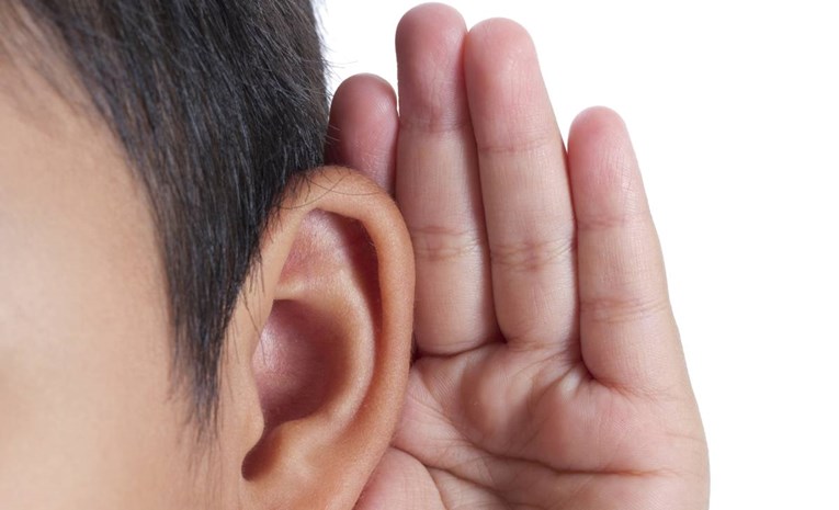 Revolucionarna genska terapija: Dječak gluh od rođenja prvi put čuo očev glas 