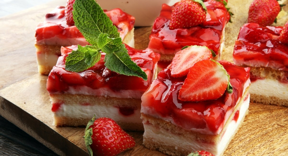 Top voćni kolači koje možete ispeći za Uskrs, nestat će s tanjura u rekordnom roku