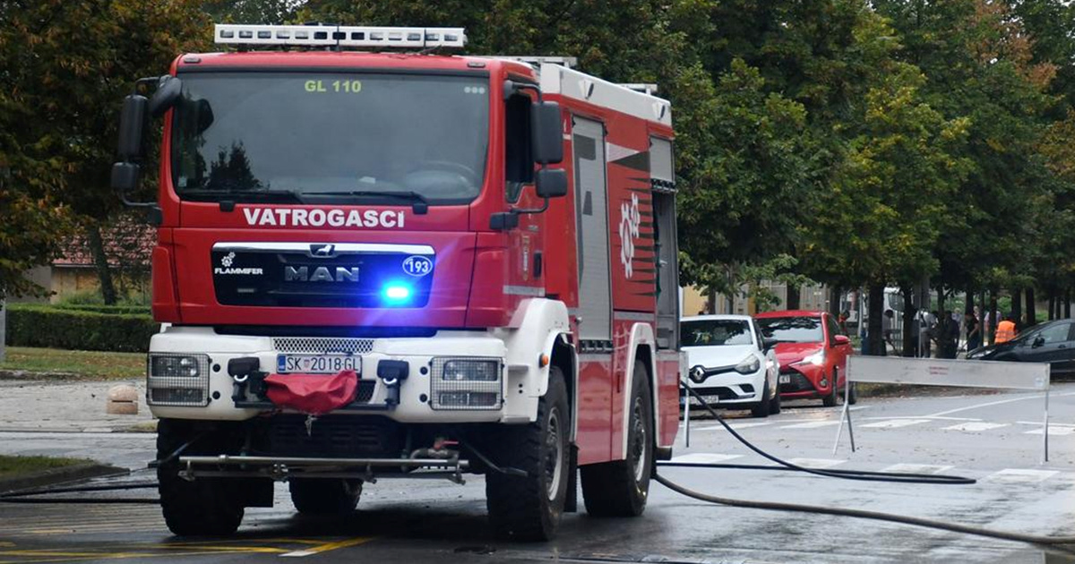 Požar kuće u Glini. Poginule dvije osobe