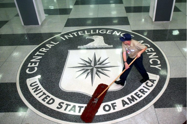 Nestao CIA-in špijun u Rusiji, zadnji put sa ženom i djecom viđen u Crnoj Gori