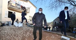 Ministar Horvat: Obnovit ćemo sve poplavljene kuće u Kokorićima
