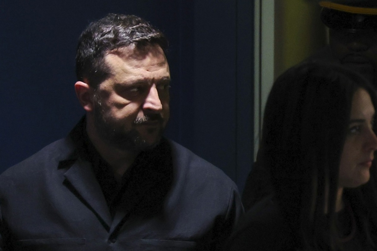 Zelenski: Gotovo je s ograničenjem napada na ruske rafinerije. Nastavljamo
