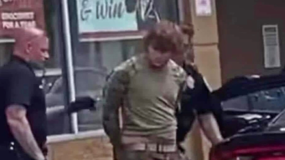 Detalji masakra u supermarketu u SAD-u: 18-godišnji rasist gađao crnce, ubio 10 ljudi