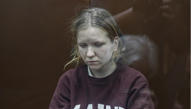 Djevojka u Rusiji osuđena na 27 godina zatvora zbog ubojstva blogera