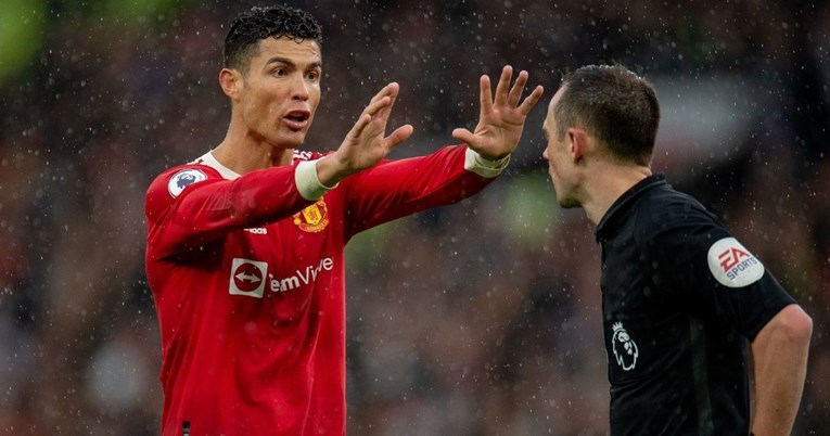 VIDEO Ronaldo poludio na slovenskog suca. Naganjao ga je pa ismijavao njegov vid