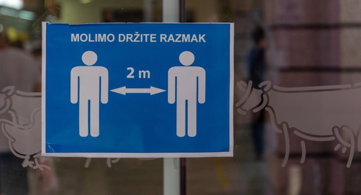 U Zagrebu šakom udarila mladića jer navodno u kafiću nije držao razmak. Kažnjena je