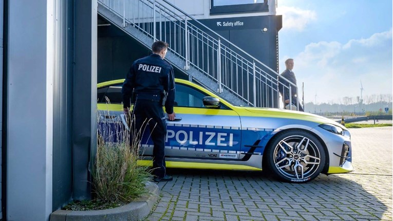 Električni presretač: "Policijski" BMW ima 544 KS i stotku za 3.9 sekundi
