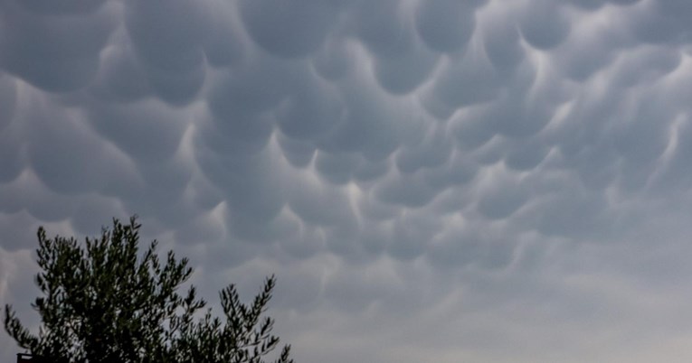 Rijedak fenomen jučer se vidio na nebu diljem Hrvatske, pogledajte fotke   