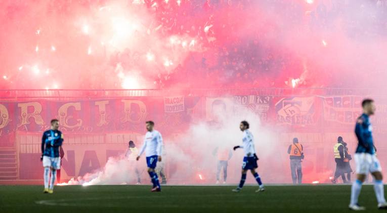 Hajduk usprkos lošem vremenu gledalo devet tisuća ljudi više nego sve ostale zajedno