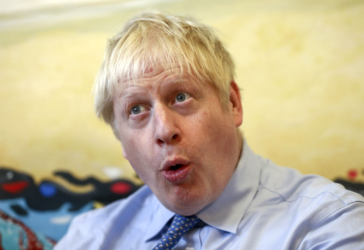 Britanski premijer tvrdi da nije lagao kraljici oko Brexita