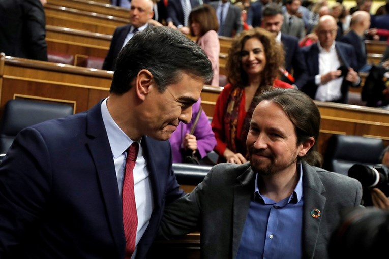 Španjolska ima prvu koalicijsku vladu u posljednjih 40 godina