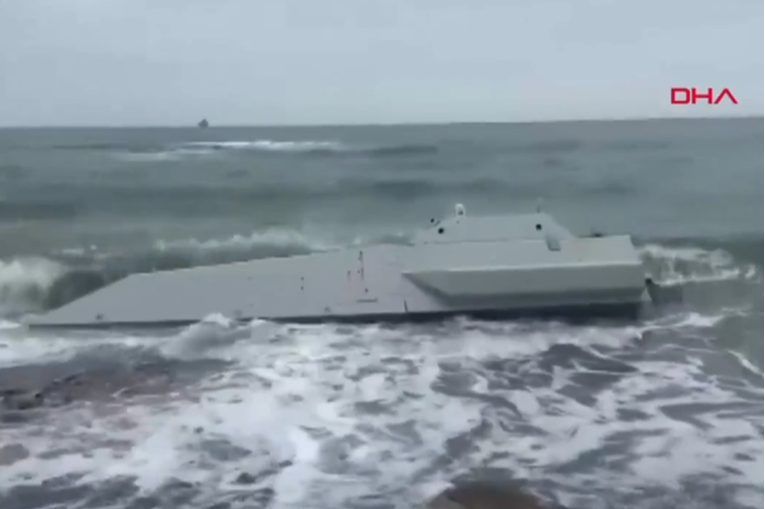 VIDEO Na obalu Turske nasukao se naoružan američki pomorski dron