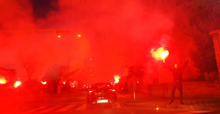 Lude scene s Baldekina, Funcuti zapalili ulice zbog prvaka Dalmacije