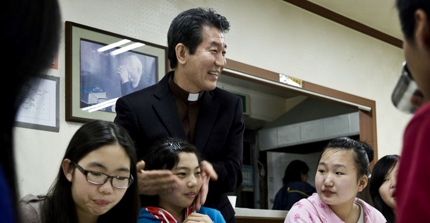 Svećenik izvukao stotine tinejdžera iz Sjeverne Koreje pa ih seksualno zlostavljao