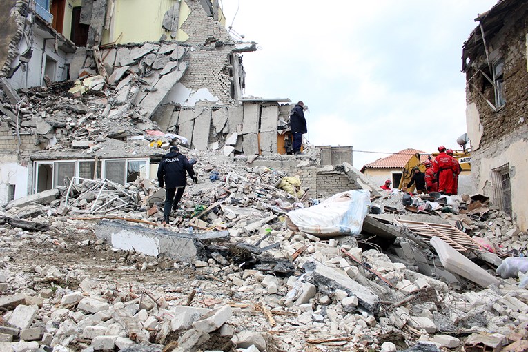 Zbog mrtvih u potresu u Albaniji vlasnici, građevinari, inženjeri idu u zatvor