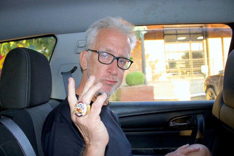 Nakon što su ga našli bez svijesti na ulici, Andy Dick priznao da je konzumirao drogu