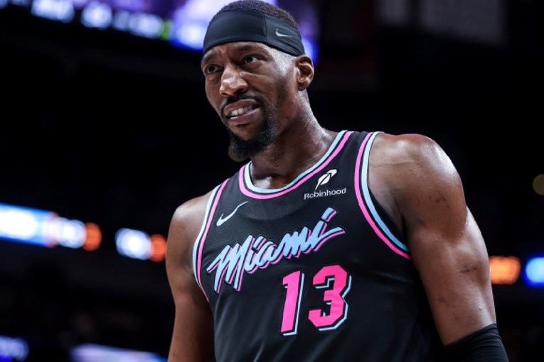 Odrastao je siromašan u prikolici i na to je ponosan. Sinoć je srušio Kobea Bryanta