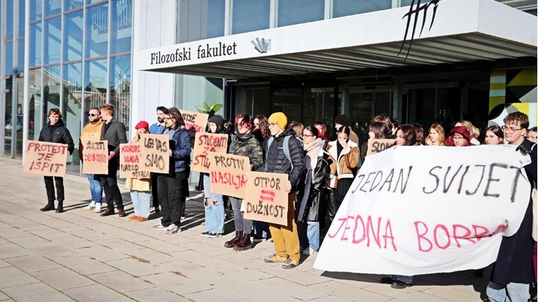 Studenti u Rijeci prosvjedom dali podršku studentima iz Srbije