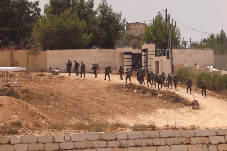 Izrael naredio zapljenu palestinske zemlje na Zapadnoj obali, cilj je širenje naselja