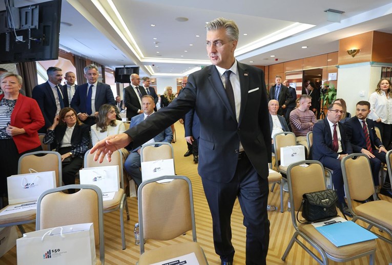 Plenković Zavodu za statistiku: Nemojte nam davati samo sirove podatke