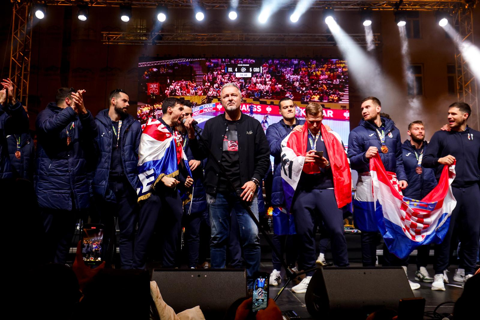 Nova anketa: Skočio rejting HDZ-u i Plenkoviću, Tomašević među najnegativnijima