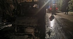 FOTO Kod Dubrovnika se zapalilo vozilo hitne pomoći