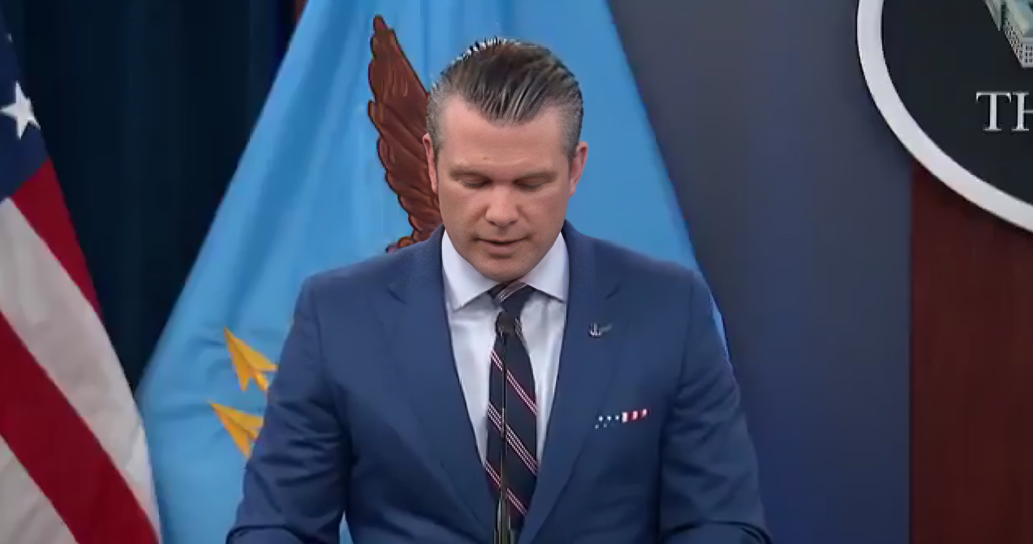 VIDEO Trumpov ministar obrane čitao Bibliju na presici