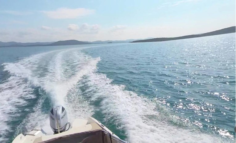 Nijemac (72) na Murteru gliserom naletio na ženu. Liječnici joj se bore za život