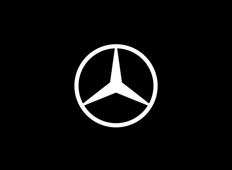 Mercedes potajno promijenio logo