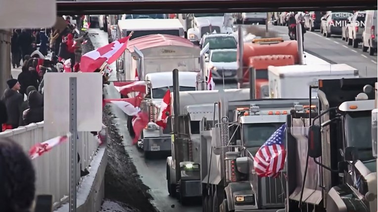 Masovni prosvjed u glavnom gradu Kanade, stižu konvoji kamiona 