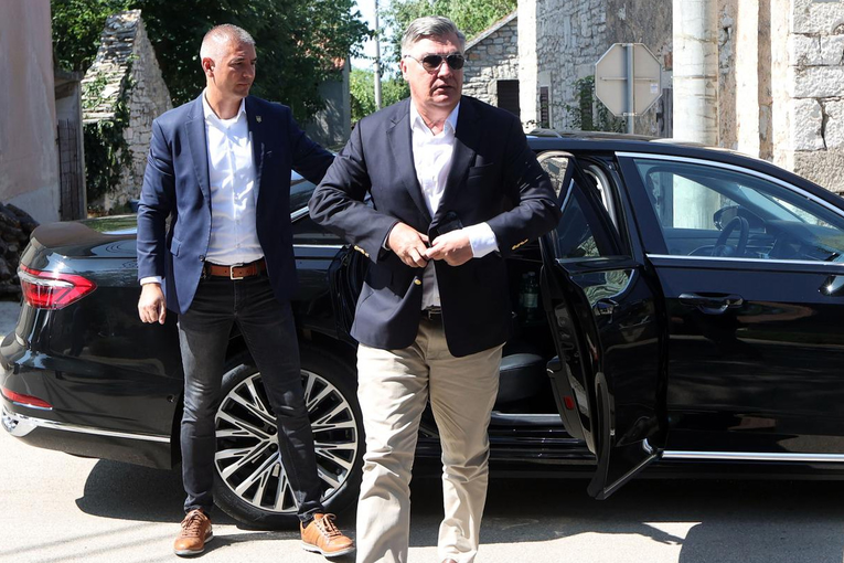 Milanović: Nevolja nikad ne dolazi sama, prate je dvije, tri budale