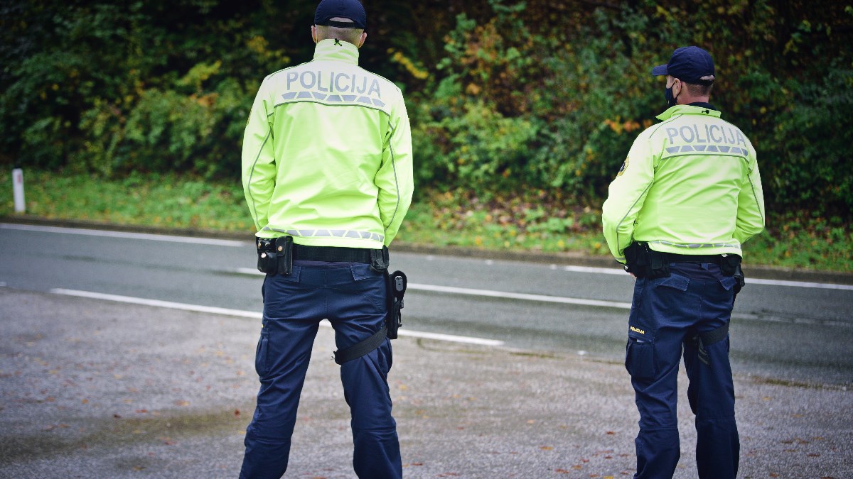 Policijski sindikat u Sloveniji najavio štrajk, ministar zaprijetio objavom plaća