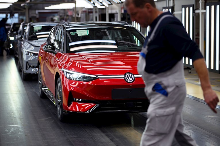 Uzbuna kod najvećih auto kompanija. Možda će biti prisiljene zaustaviti proizvodnju