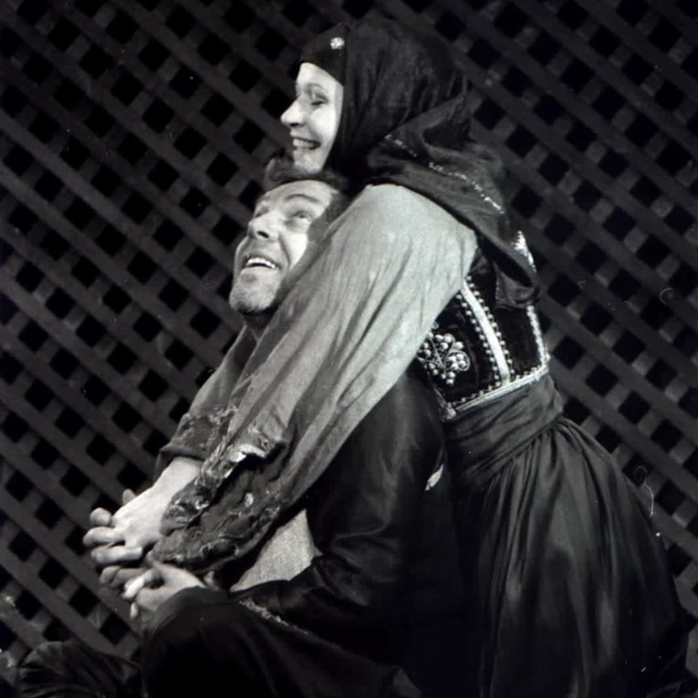 Umrla je Marija Paro