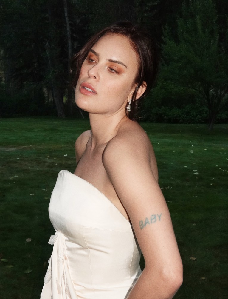 Objavljene su fotke s vjenčanja Tallulah Willis, nosila je Balenciaginu vjenčanicu