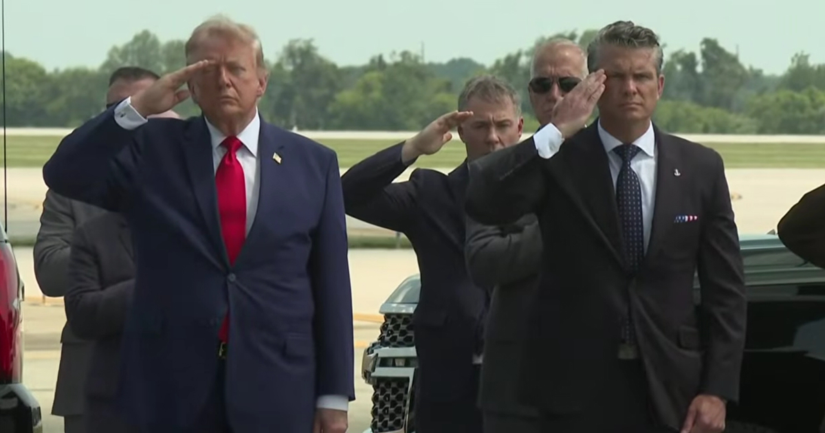Trump dočekao kovčege s ostacima poginulih američkih vojnika