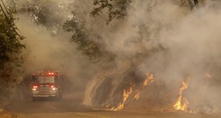 Na sjeveru Kalifornije haraju požari, troje ljudi poginulo