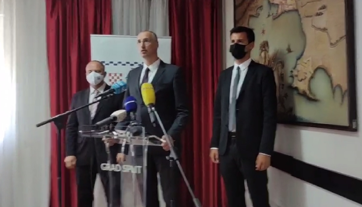 VIDEO Puljak sazvao izvanrednu presicu, govorio o uhljebljivanju u Splitu